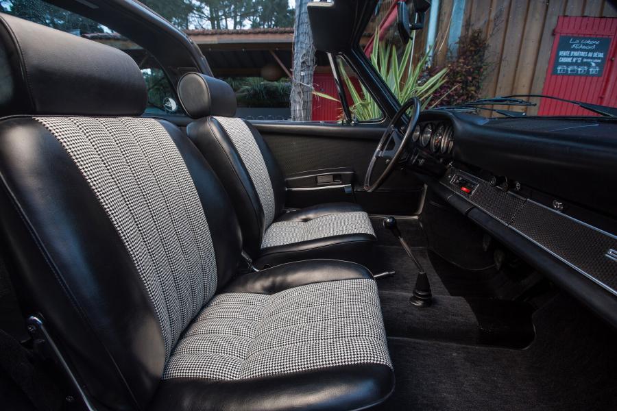 Интерьер Porsche 911 S 2.2 Targa (911) 1969 года  (фото 35 из 42)